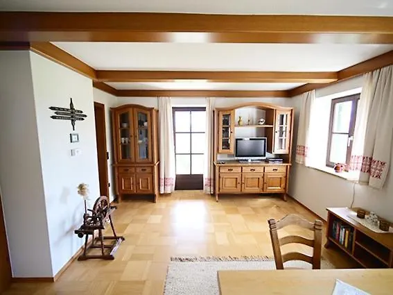 Апартаменты Malerisches Weingartenhaeuschen In Kitzeck Китцекк-им-Заузаль